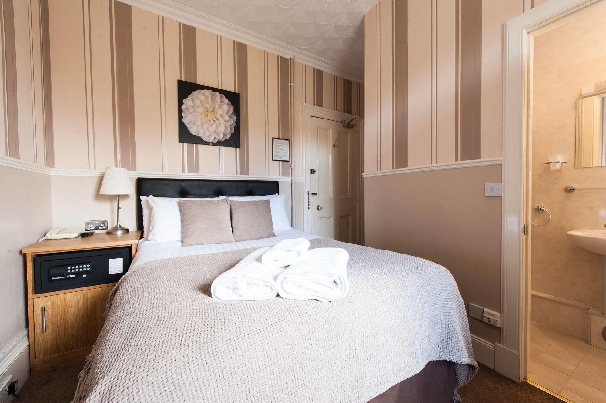 The St Valery Hotel Единбург Екстериор снимка