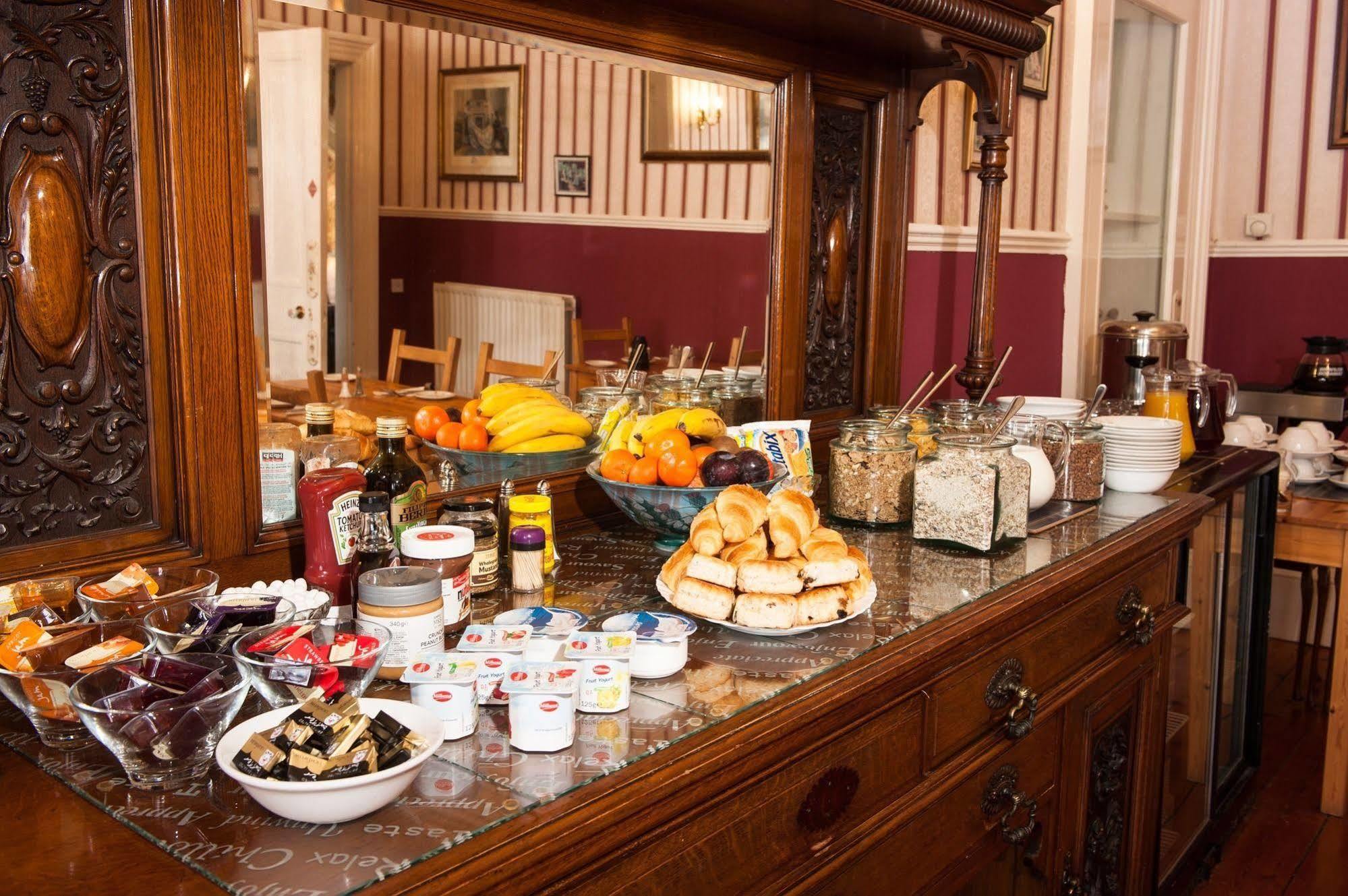 The St Valery Hotel Единбург Екстериор снимка